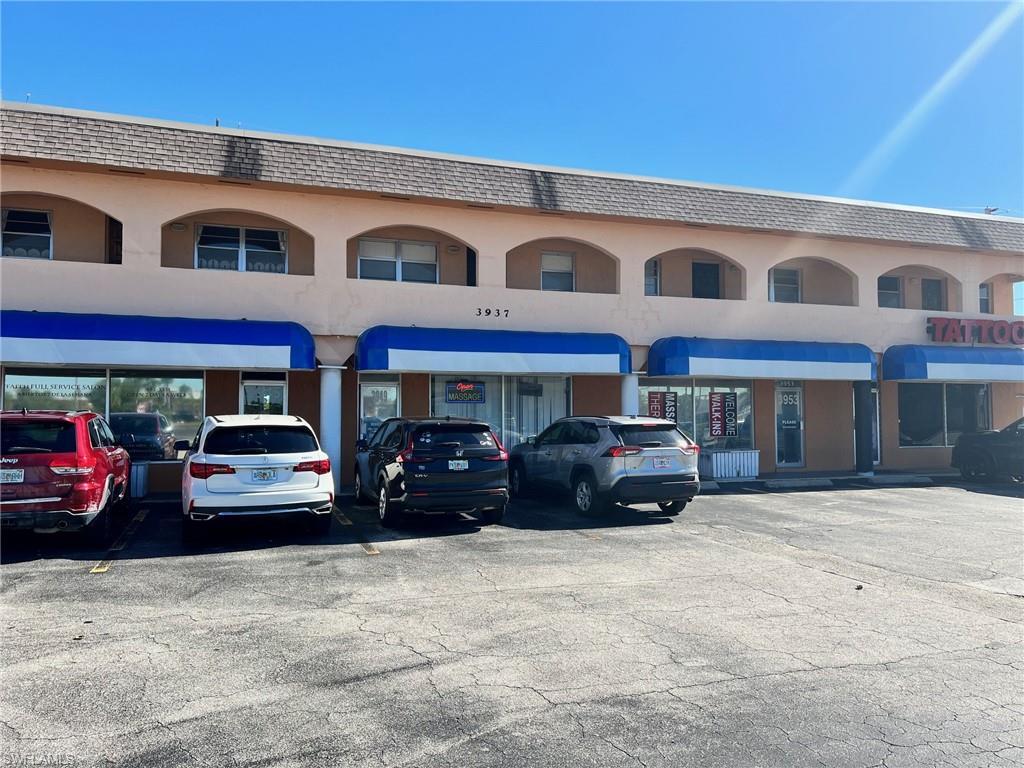 Primary Photo - 3937 Broadway Ave