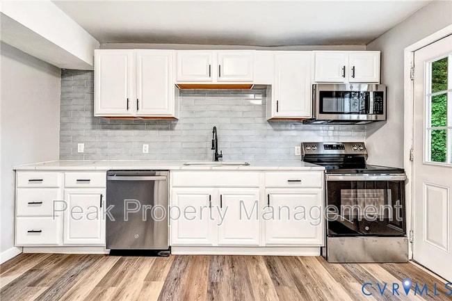 Building Photo - 2003 2nd Ave