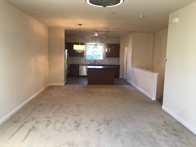 Foto del edificio - Cute Town-home in Truckee River Town-homes Subdivision