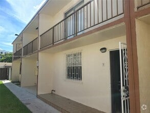 Building Photo - 311 SW 110th Ave