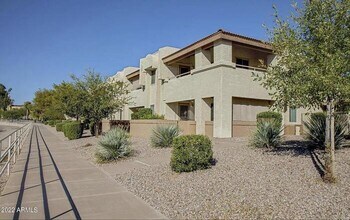 Building Photo - 4150 E Cactus Rd