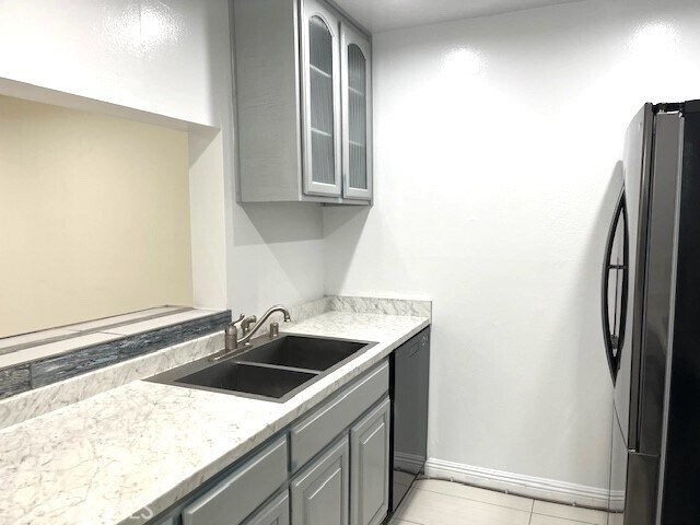 Foto del edificio - 5460 White Oak Ave