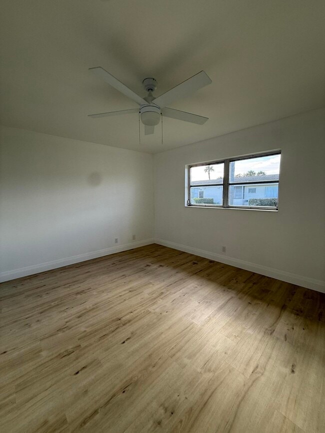 Foto del edificio - 2630 Emory Dr W