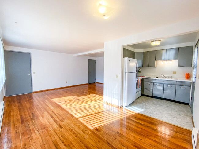 Building Photo - Catalpa Crossing Apartments