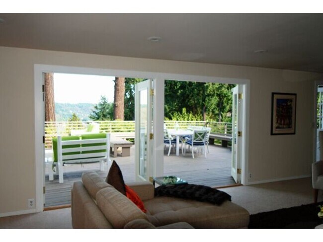 Foto del edificio - 13522 40th Ave NE