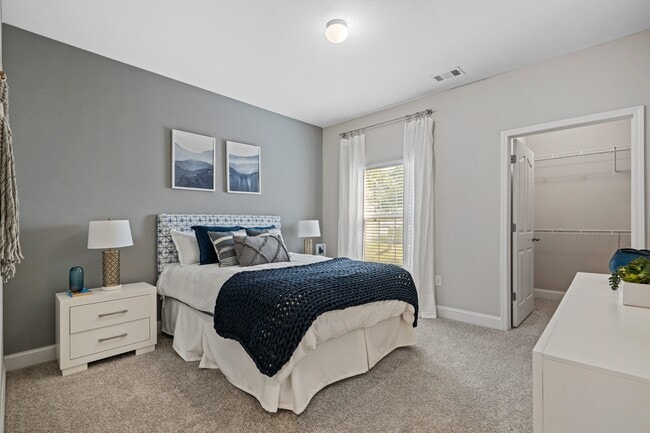 Building Photo - Hawthorne at the Meadows