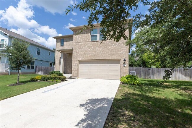 Building Photo - 2212 Limestone Lake Dr