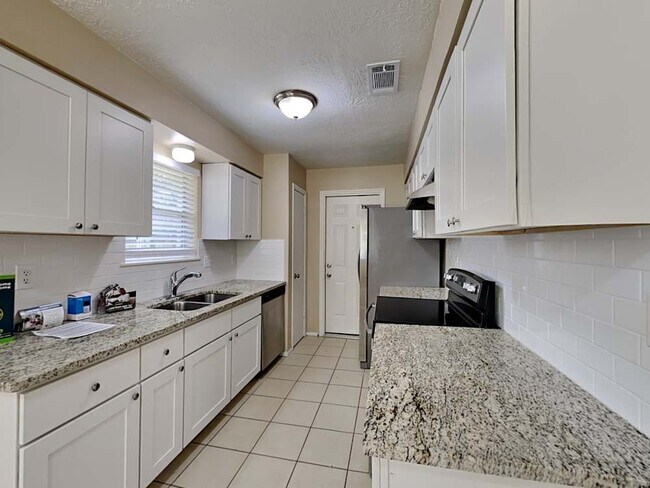 Foto del edificio - 22606 Meadowgate Dr