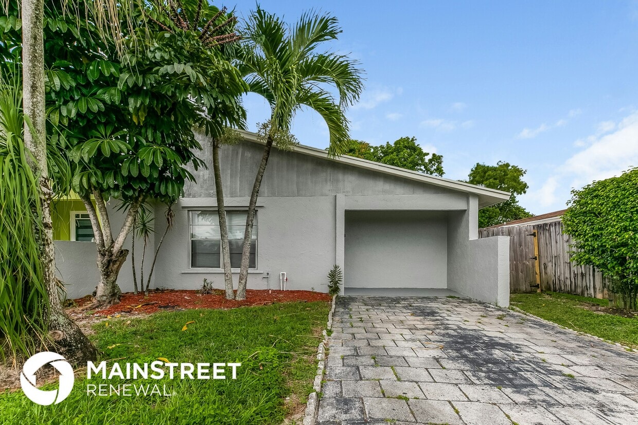 Primary Photo - 5940 S Rue Rd