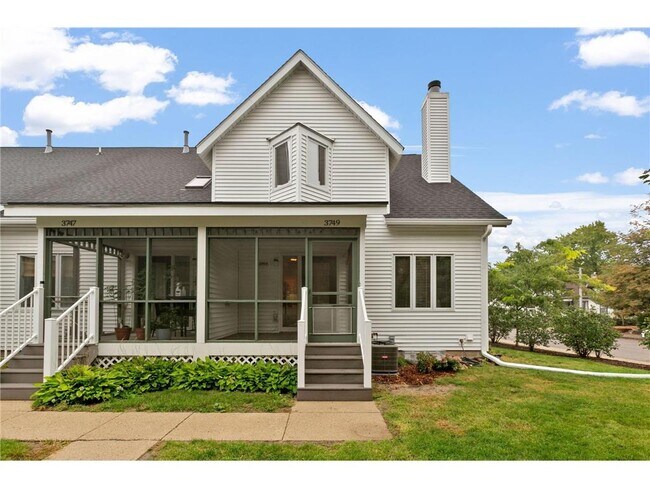 Building Photo - 3749 Garfield Ave