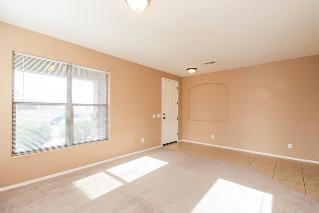 Foto del edificio - 6303 S 43rd Dr