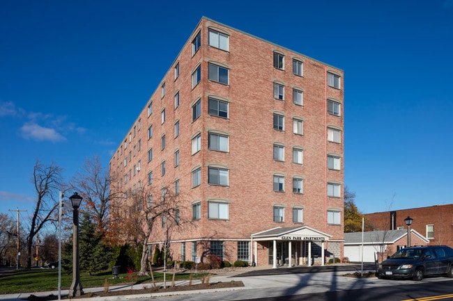 Glen Park Apartments - Glen Park