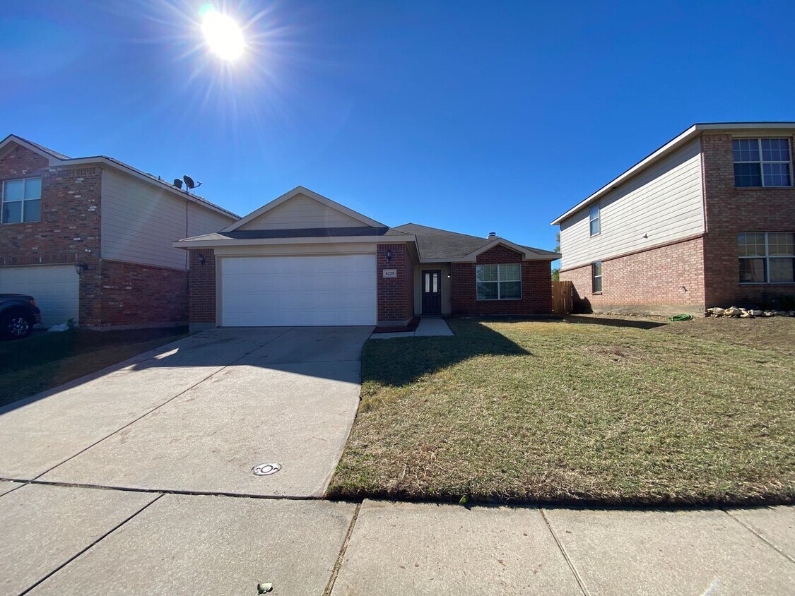 Saginaw Texas Homes For Rent "Eagle Mtn-s... - Saginaw Texas Homes For Rent  "Eagle Mtn-s...
