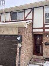 Building Photo - 6 Pond Fern Way