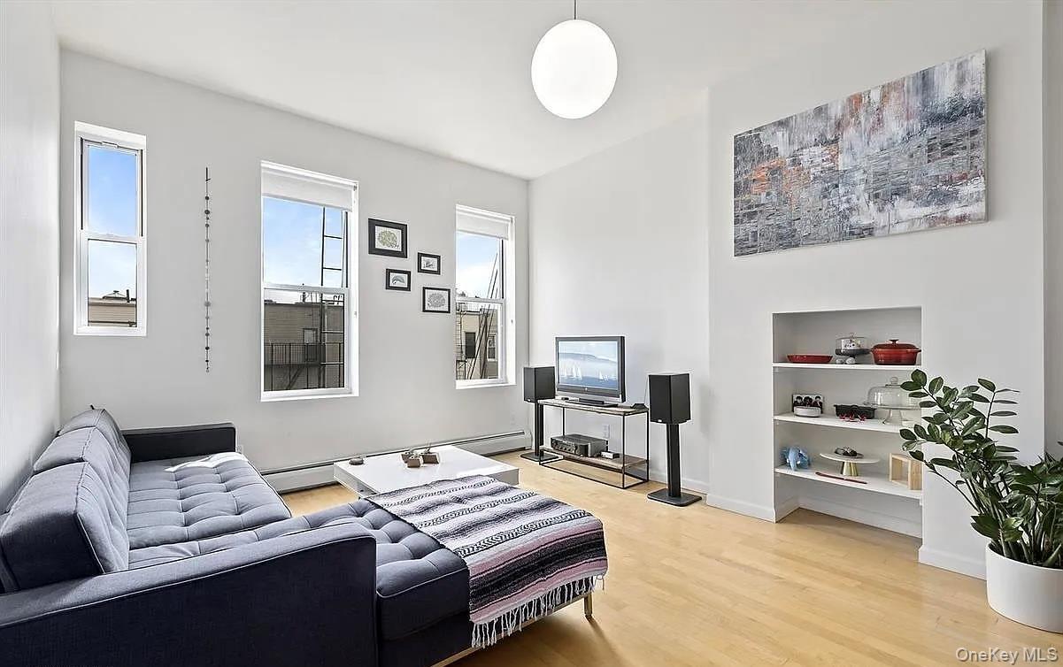 Foto principal - 226 Stanhope St