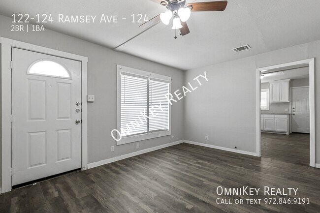 Building Photo - 122-124 Ramsey Ave-124