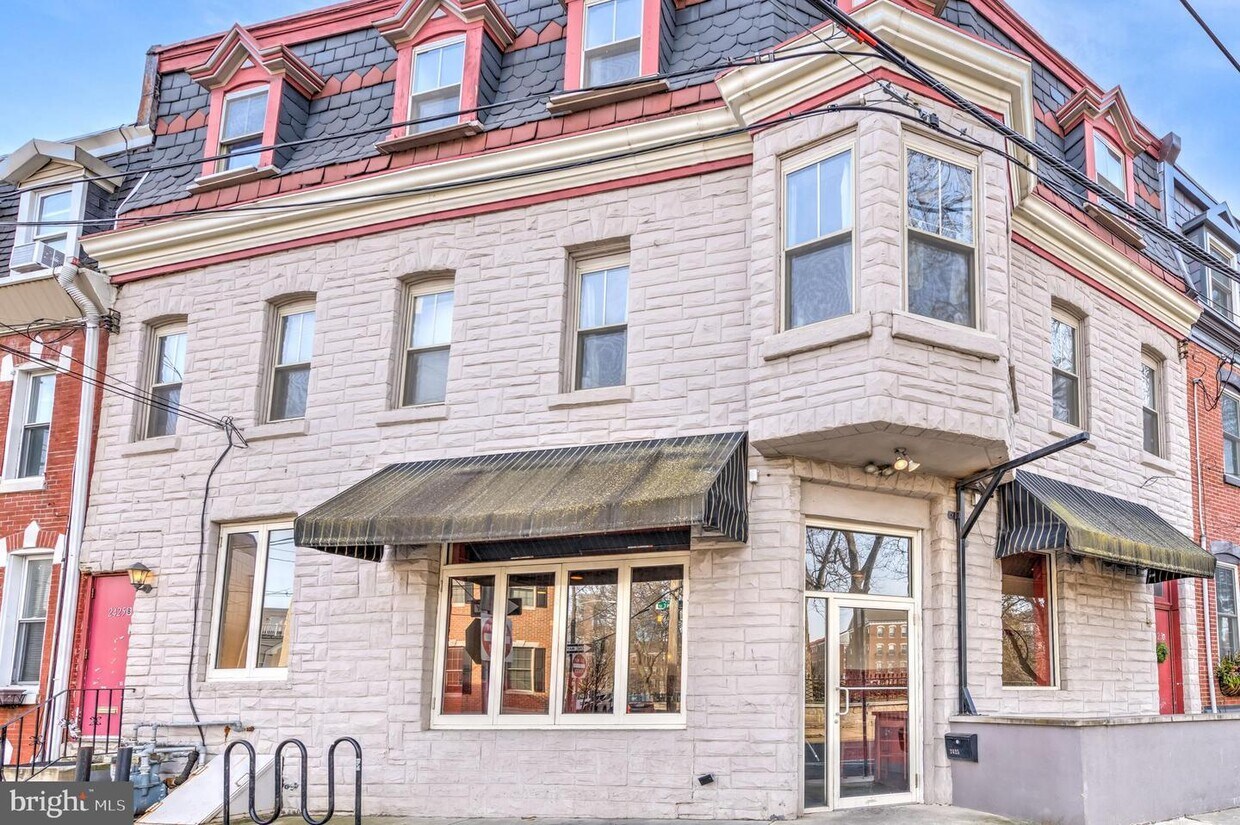 Primary Photo - 2425 Grays Ferry Ave