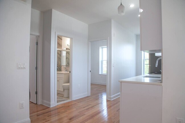 Foto del edificio - 1271 Fulton St