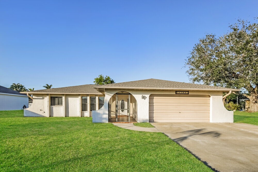 Foto principal - 1705 SE 8th Terrace