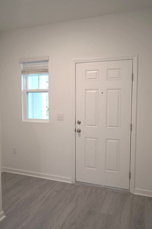 Building Photo - 5930 Chestnut Grv Pl