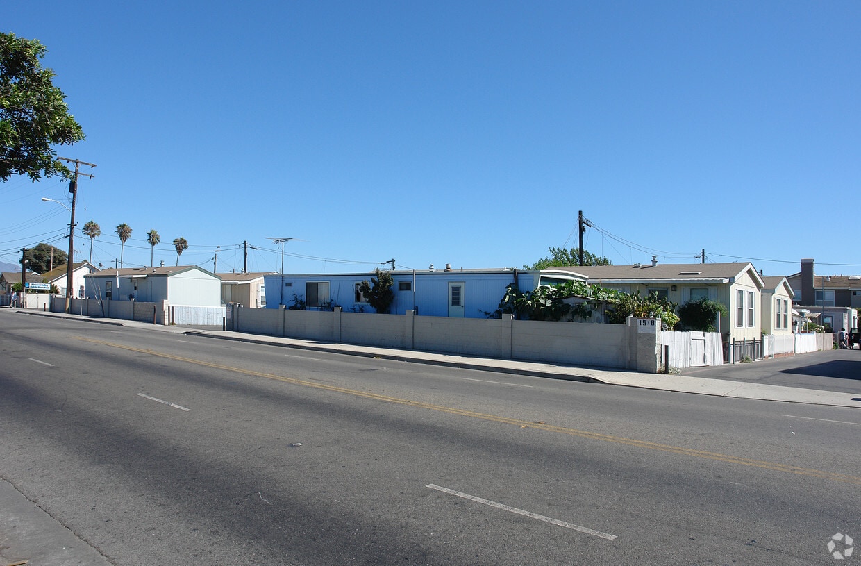 Primary Photo - 250 E Pleasant Valley Rd