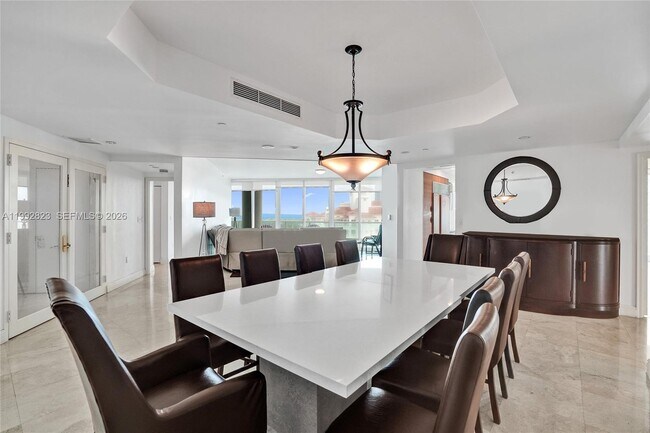 Foto del edificio - 19955 NE 38th Ct