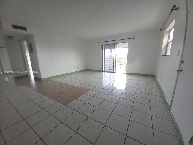 Building Photo - 4121 Stirling Rd