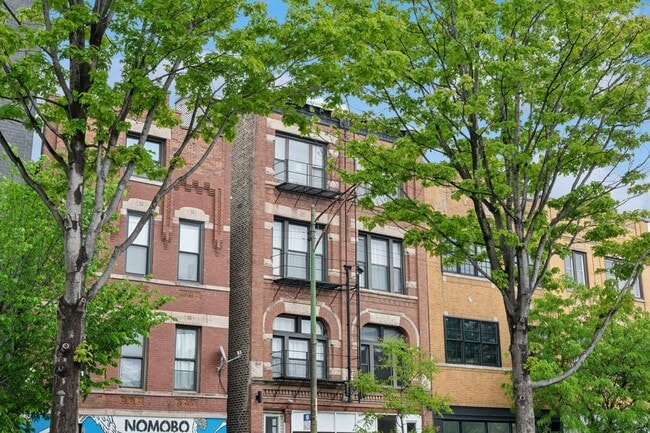 Building Photo - 1423 N Ashland Ave