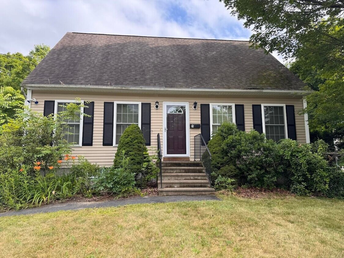 Primary Photo - 26 Fowler St