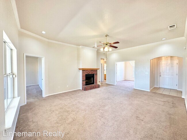 Building Photo - 3 br, 2 bath House - 410 MEDINA DRIVE