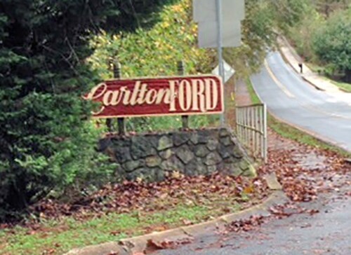 Foto del edificio - DNU Carlton Ford Apartments