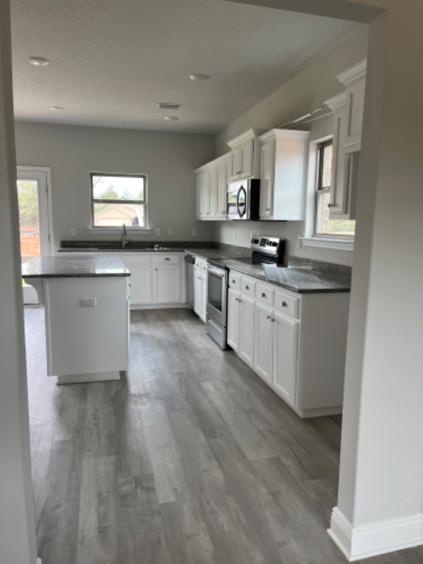 Building Photo - 204 Baycliff Dr