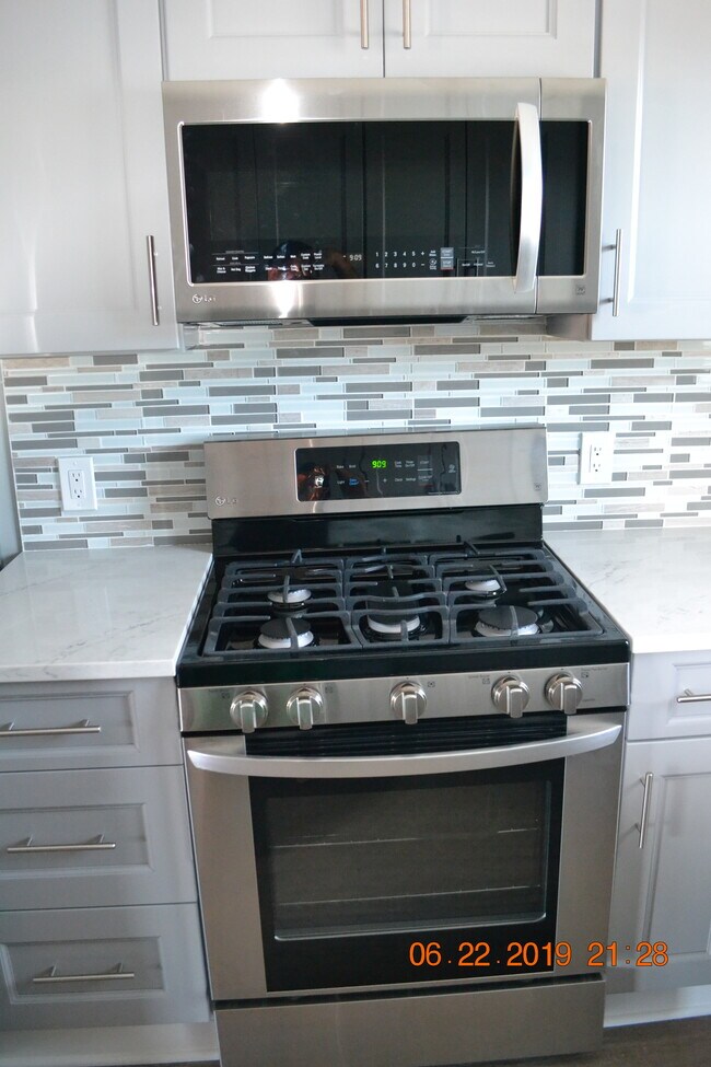 Gas Stove - 205 Central Ave