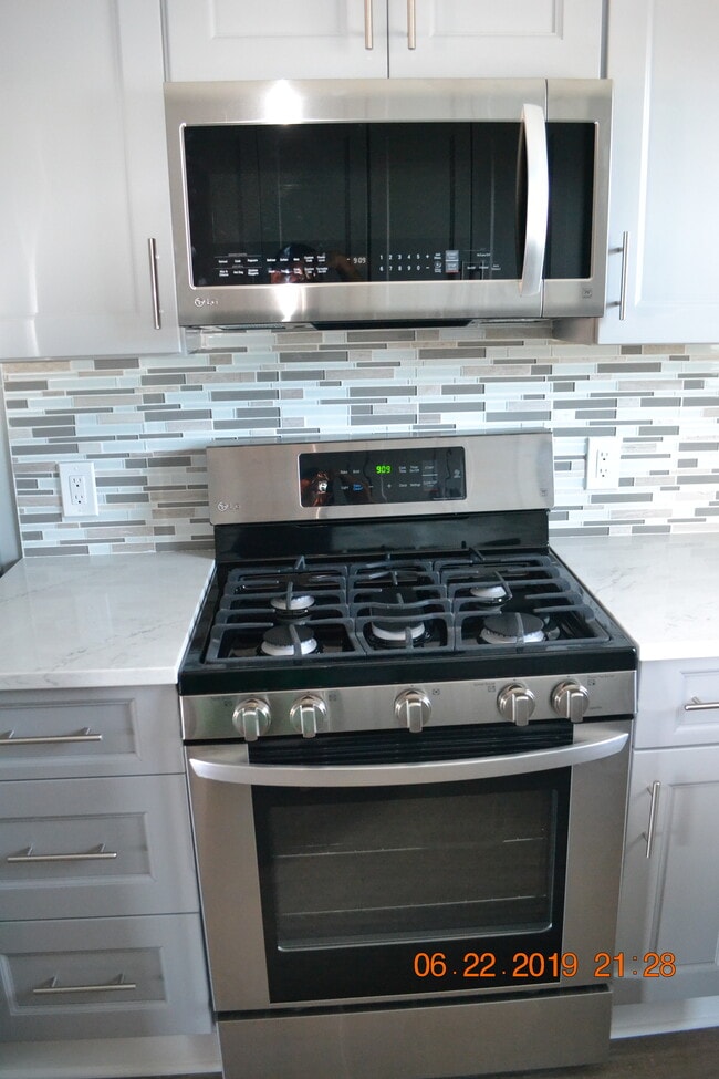 Gas Stove - 205 Central Ave