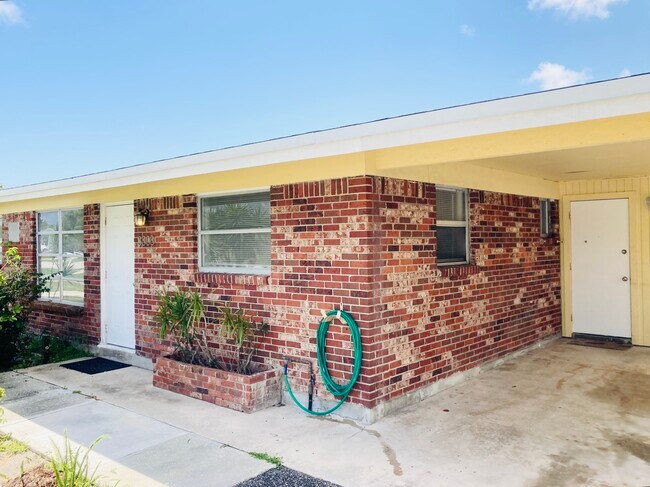 Foto del edificio - 3808 Gull Rd