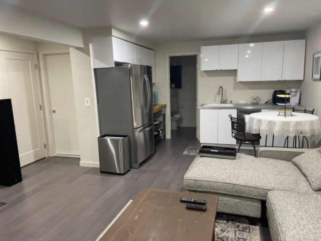Foto del edificio - 4510 SW Coast Ave