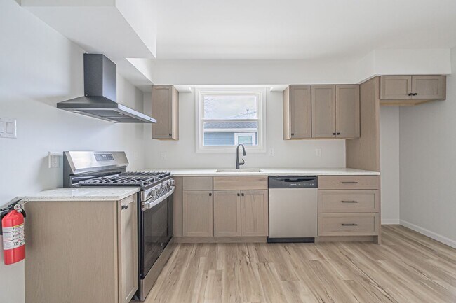 Foto del edificio - 2018 Horace J Bryant Jr Dr