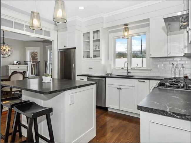 Foto del edificio - 111 Willow Ave