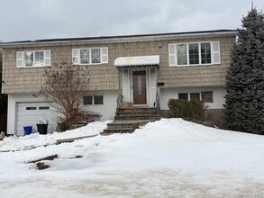 Building Photo - 601 Old Country Rd