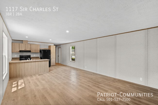 Building Photo - 1117 Sir Charles St