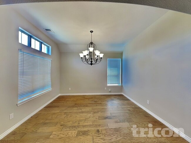 Building Photo - 330 Abbott Ln