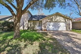 Building Photo - 15642 Pagehurst Dr