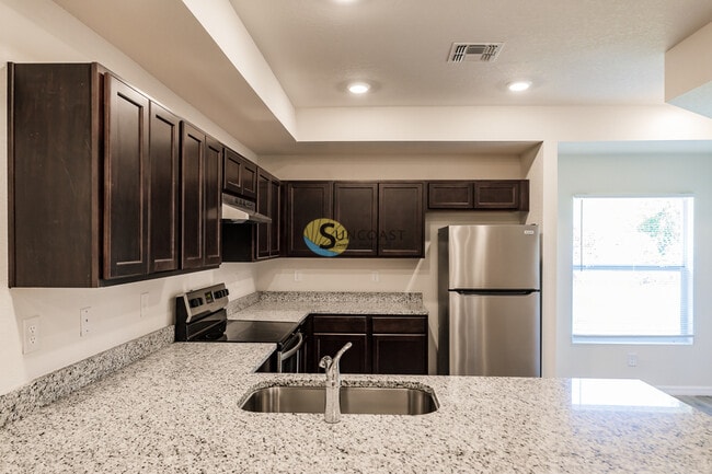 Building Photo - 12225 Tetzel Ave