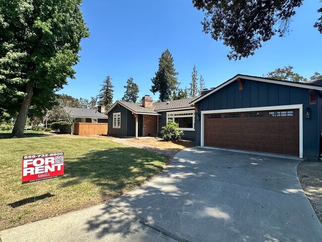 Building Photo - Spacious home located in Beverly Glen coming soon!