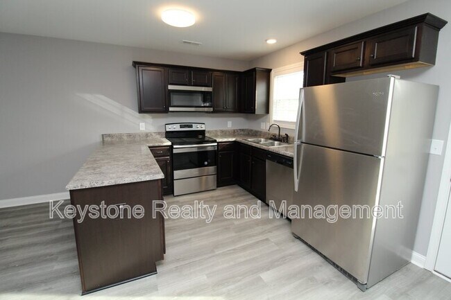Foto del edificio - 1725 Manning Dr