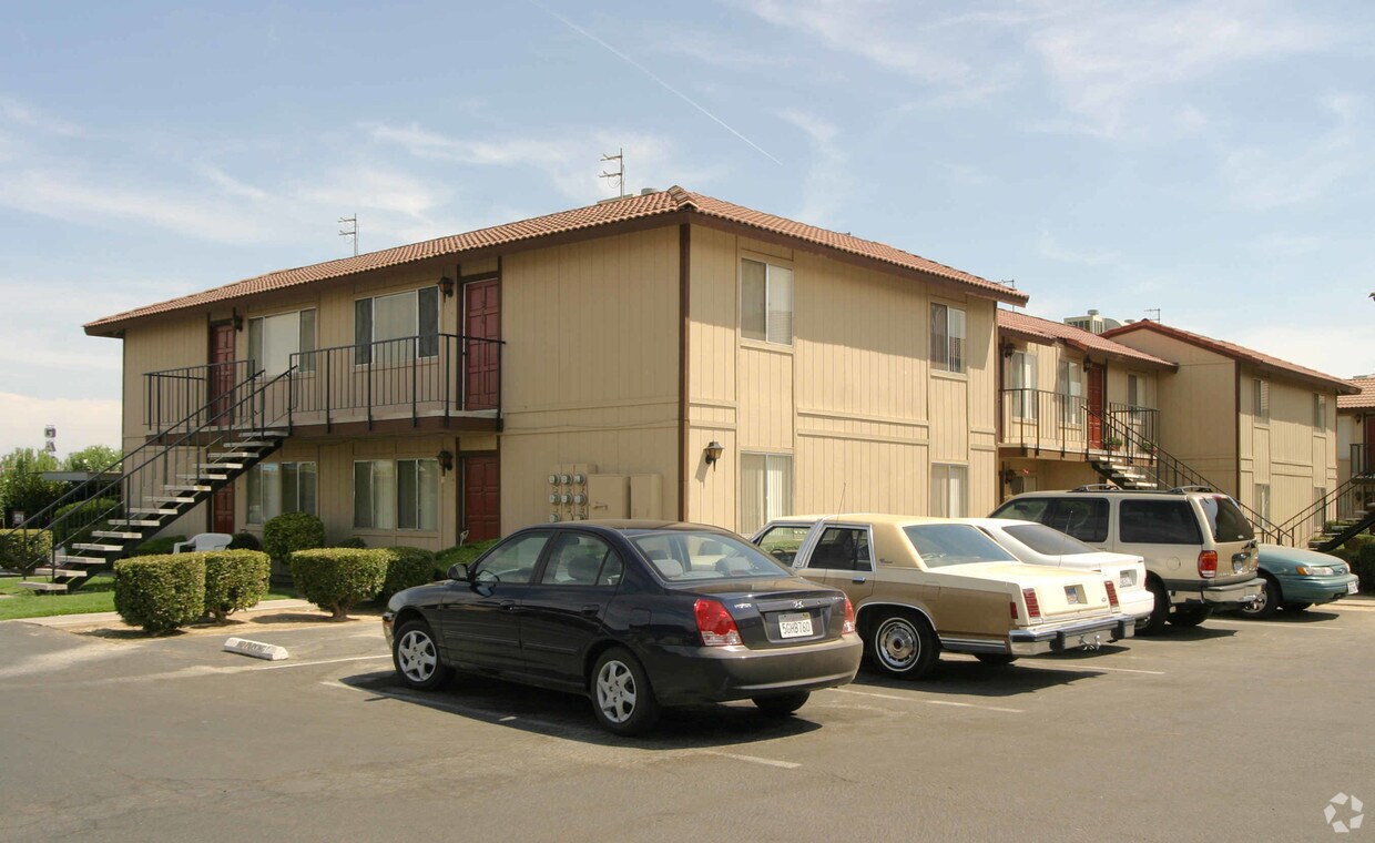 Primary Photo - Victoria Park Apartments