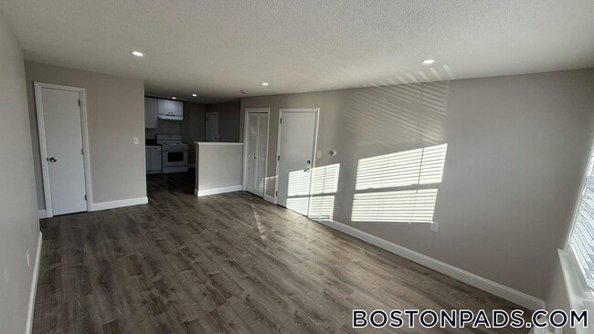 Building Photo - 95-101 Upton St.