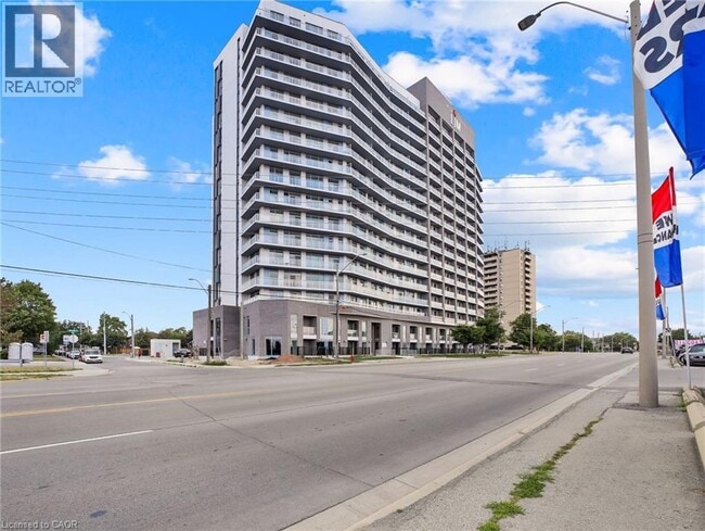 Photo du bâtiment - 2782 Barton St E