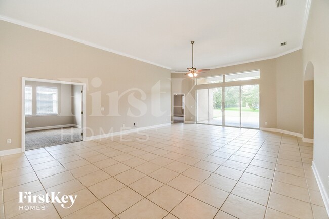 Building Photo - 2305 Yellow Jasmine Ln