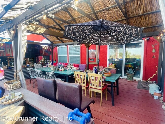 Building Photo - Studio, 1 bath House - 57784 Sunny Sands Dr